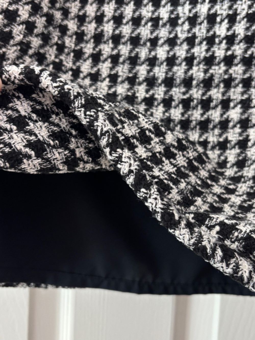 Maison d'Amelie Tweed Mini Skirt - Black & White Houndstooth Size 6 - Picture 8 of 10